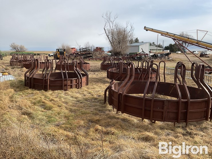 hi-qual-round-hay-feeders-image-5