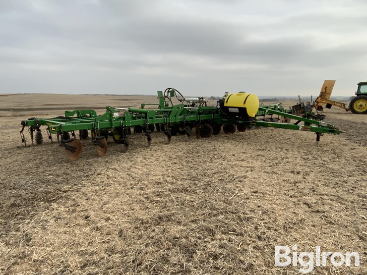 2013-john-deere-2510c-image-3