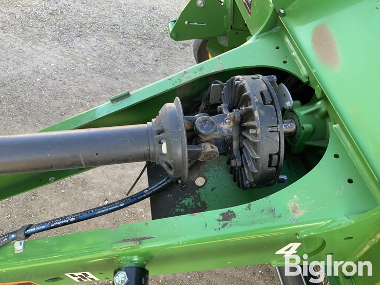 john-deere-560m-image-16