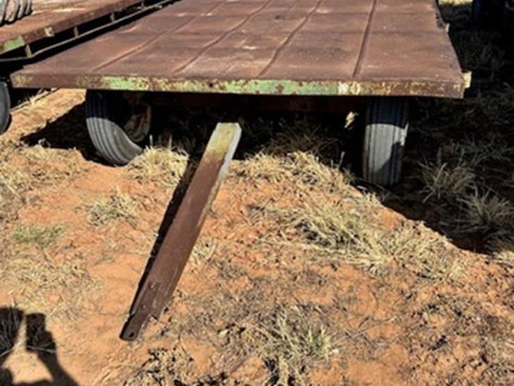 flatbed-trailer-image-1