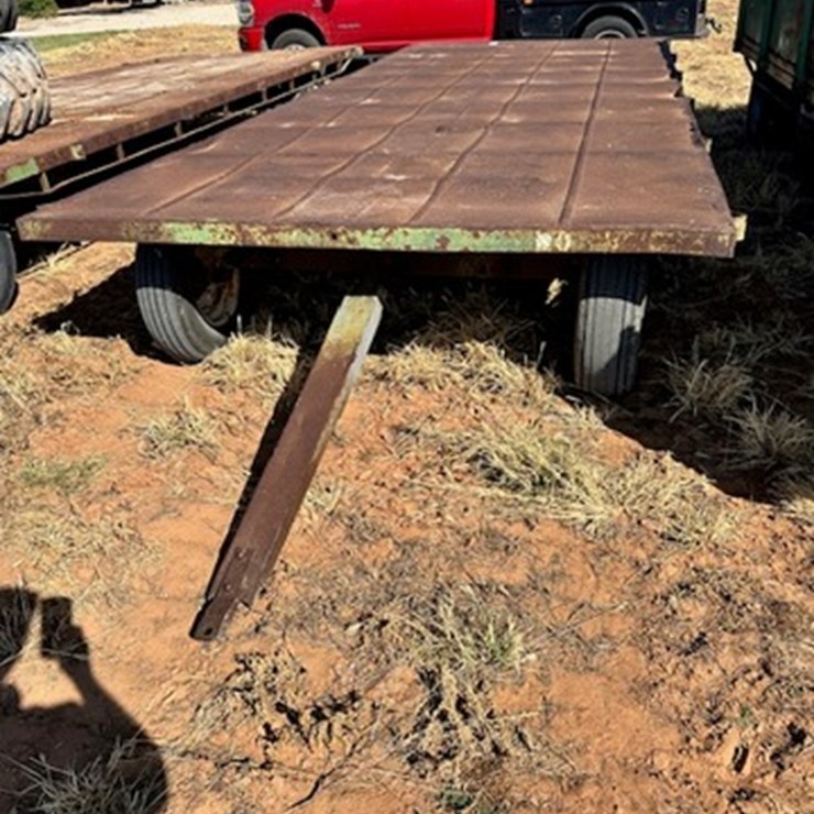 FLATBED TRAILER