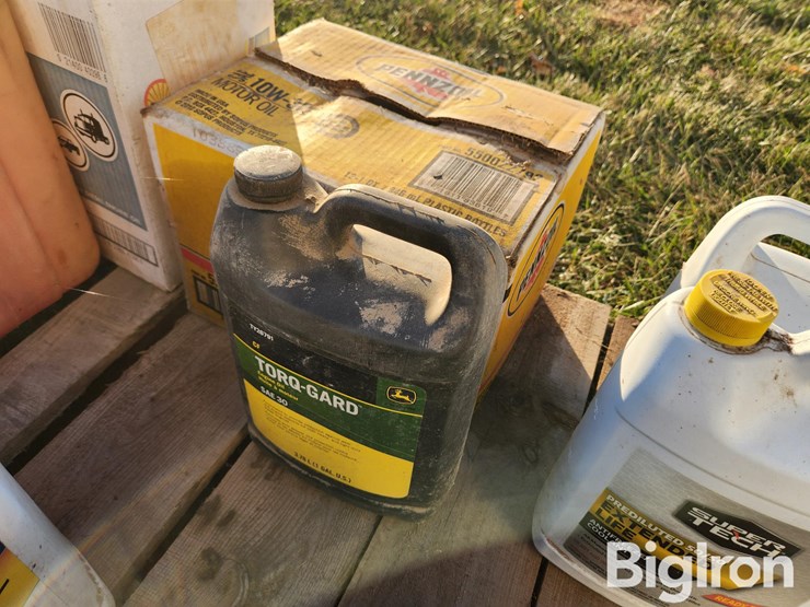 gas-cans-&-lubricants-image-13