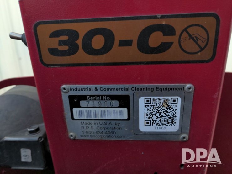 caterpillar-30-image-11