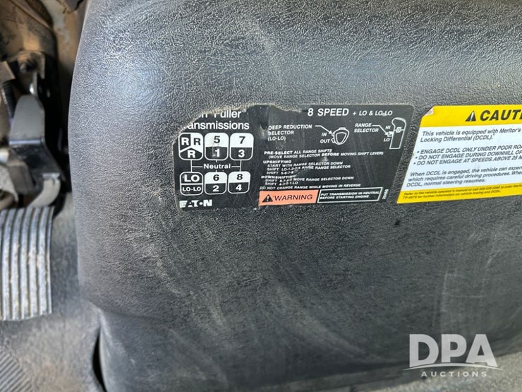 international-7400-image-64