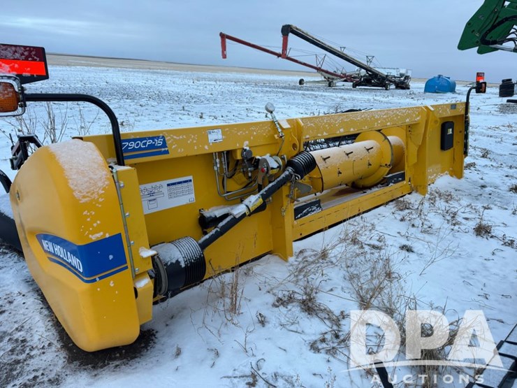 2023-new-holland-790cp-image-2