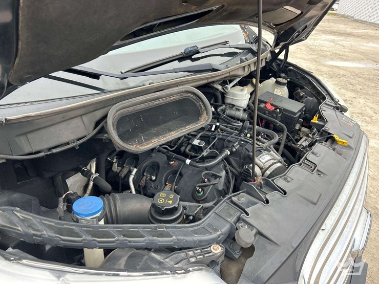 2017-ford-transit-image-8