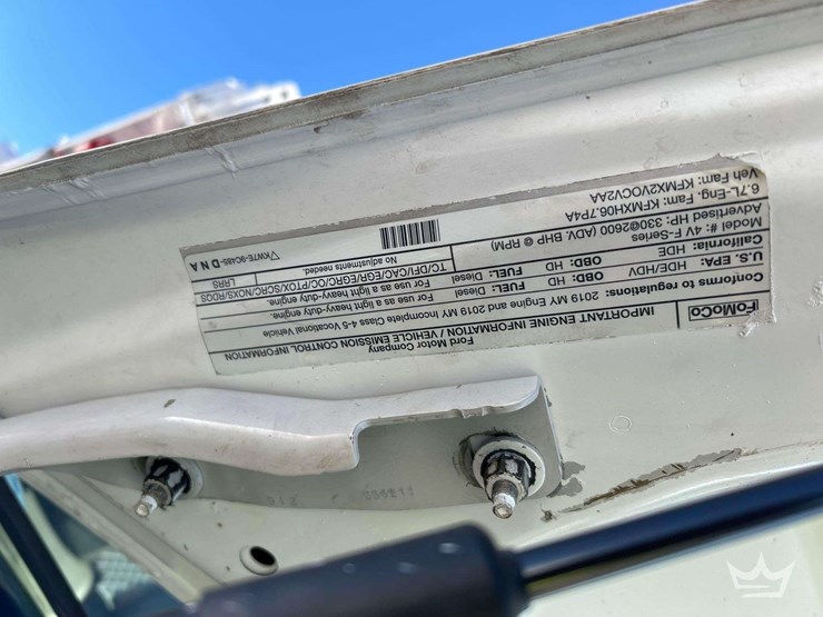 2022-ford-f450-image-10