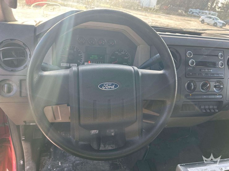 2009-ford-f550-image-11