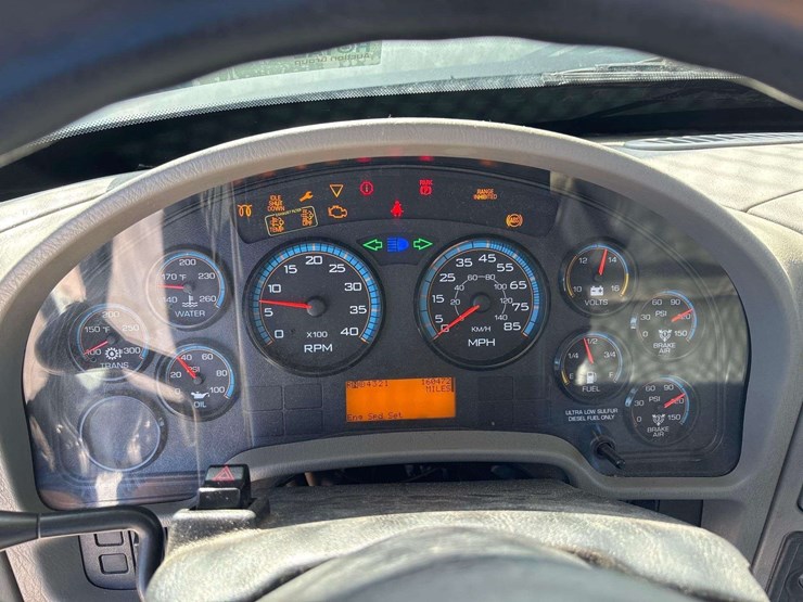 2013-international-workstar-7400-image-57