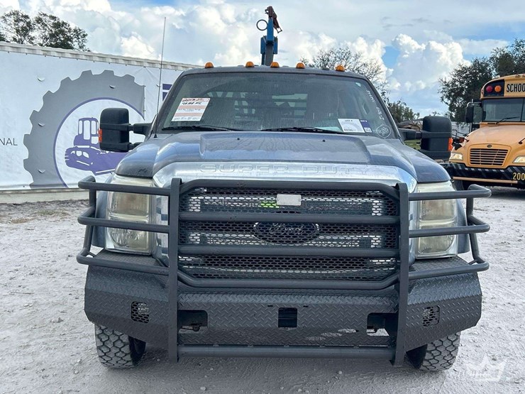 2013-ford-f450-image-38