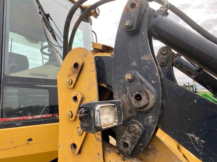 caterpillar-it28g-image-33