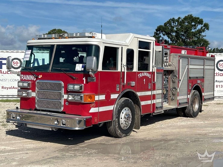 2001-pierce-spartan-model-tilt-pumper-fire-truck-image-1