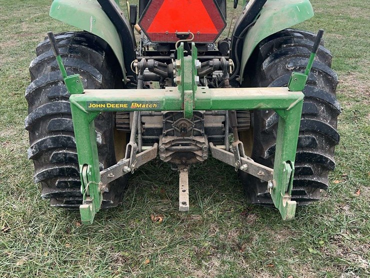 2018-john-deere-3032e-image-16