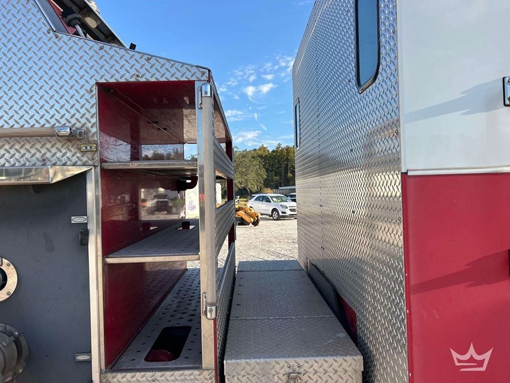 2004-pierce-tilt-crew-cab-pumper-fire-truck-image-34