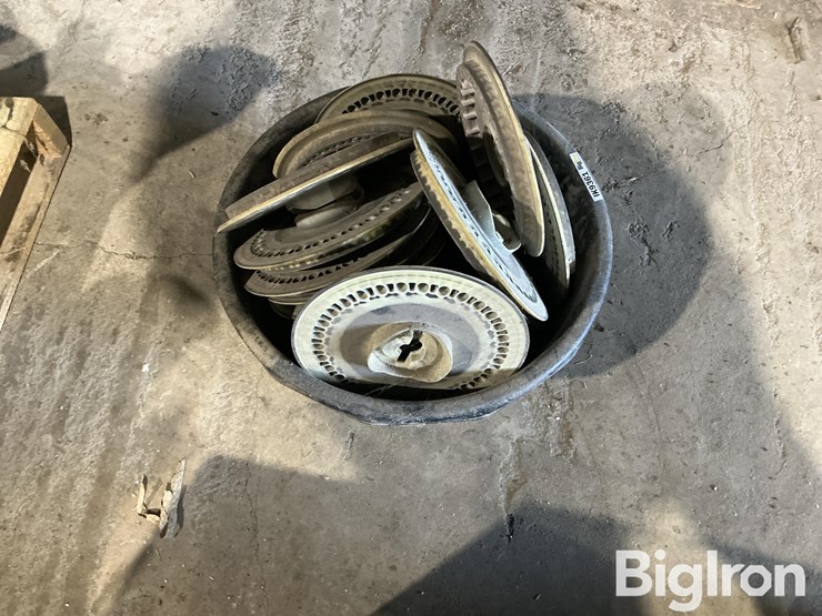 john-deere-corn-plates-image-4