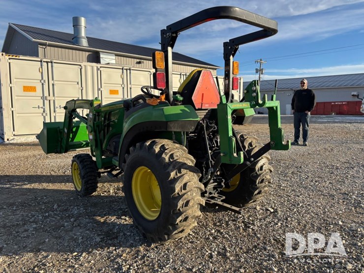 john-deere-2032r-image-10