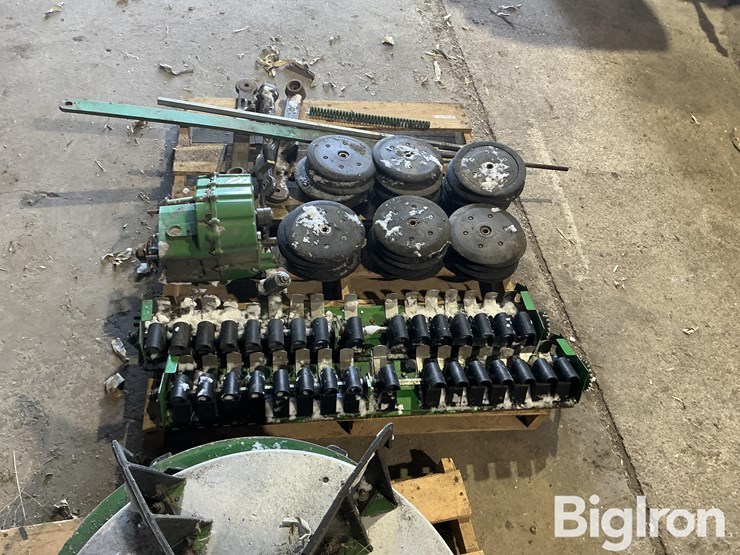 john-deere-1690-image-8