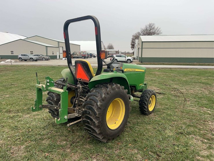 2018-john-deere-3032e-image-5
