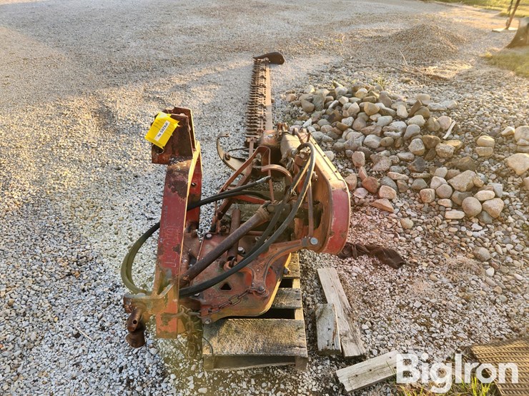 international-1300-image-8