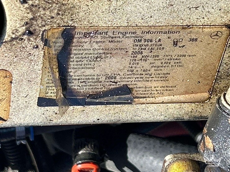 2008-freightliner-b2-image-9