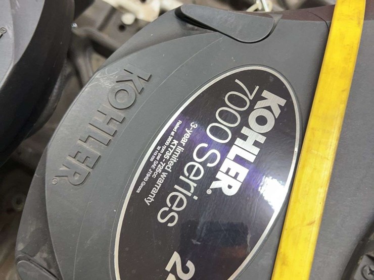 kohler-7000-series-24-hp-gas-motor-image-7