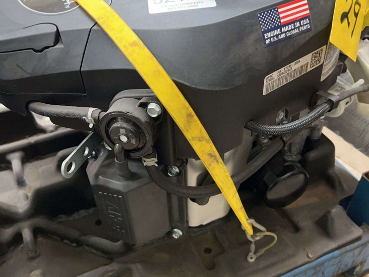 kohler-7000-series-24-hp-gas-motor-image-3