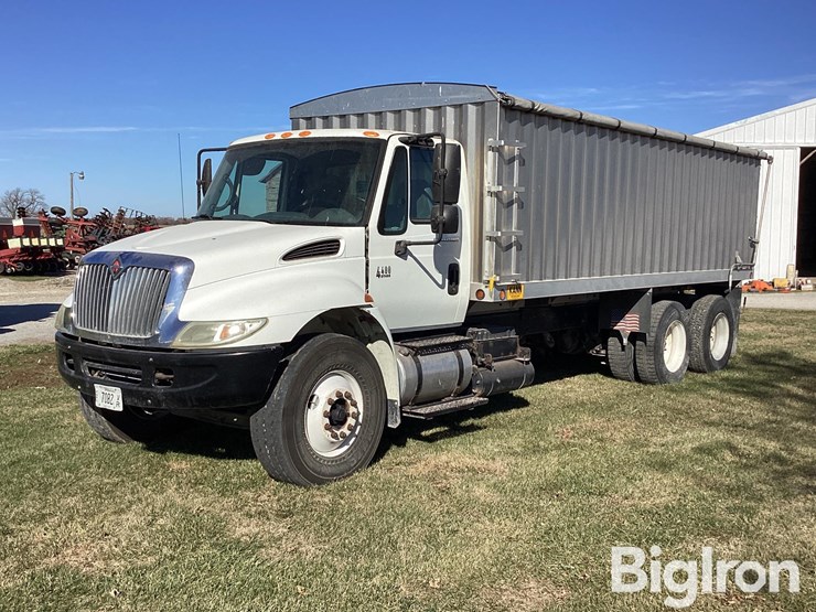 international-durastar-4400-image-1