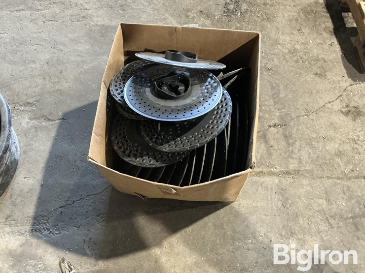 john-deere-bean-plates-image-6