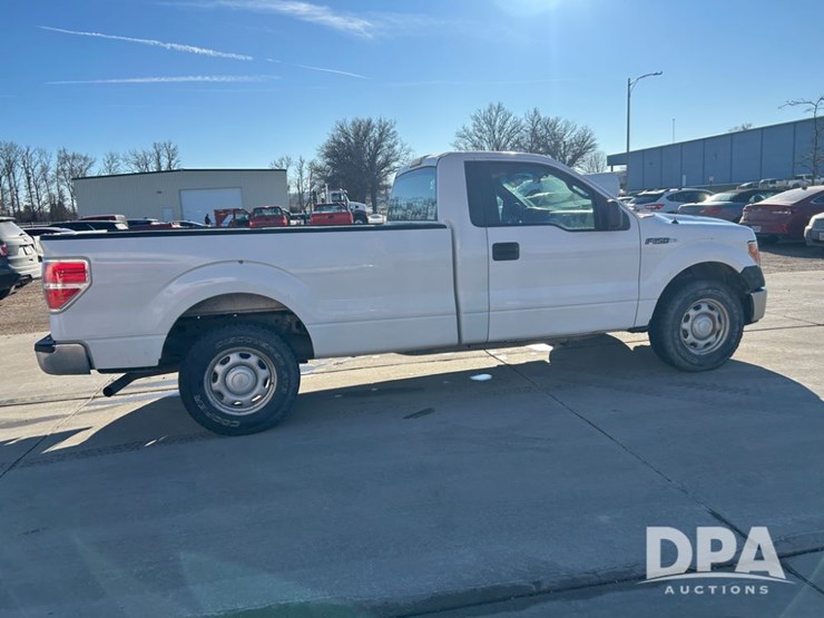 2014-ford-f150-xl-image-9