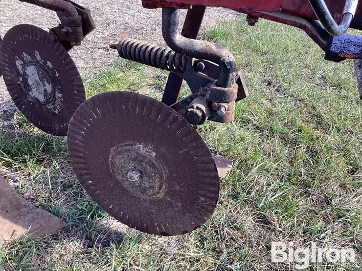 international-720-image-17