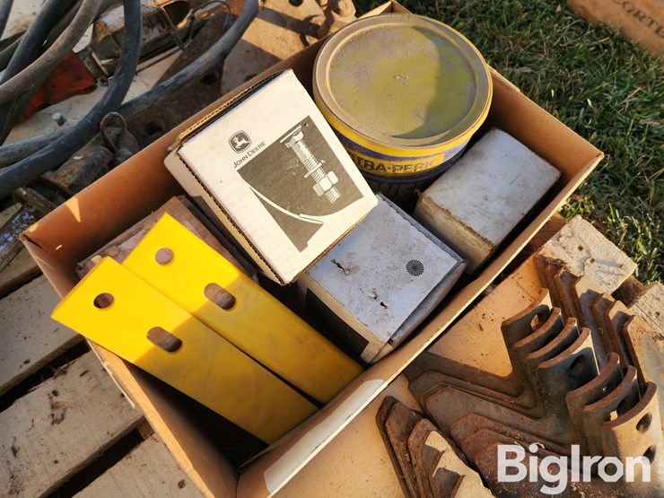 shovels-&-cylinders-image-11