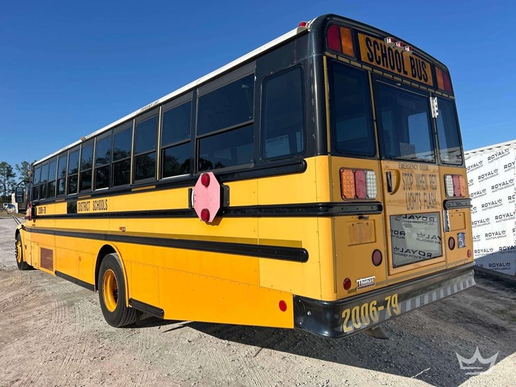 2007-frienghtliner-b2-school-bus-image-4