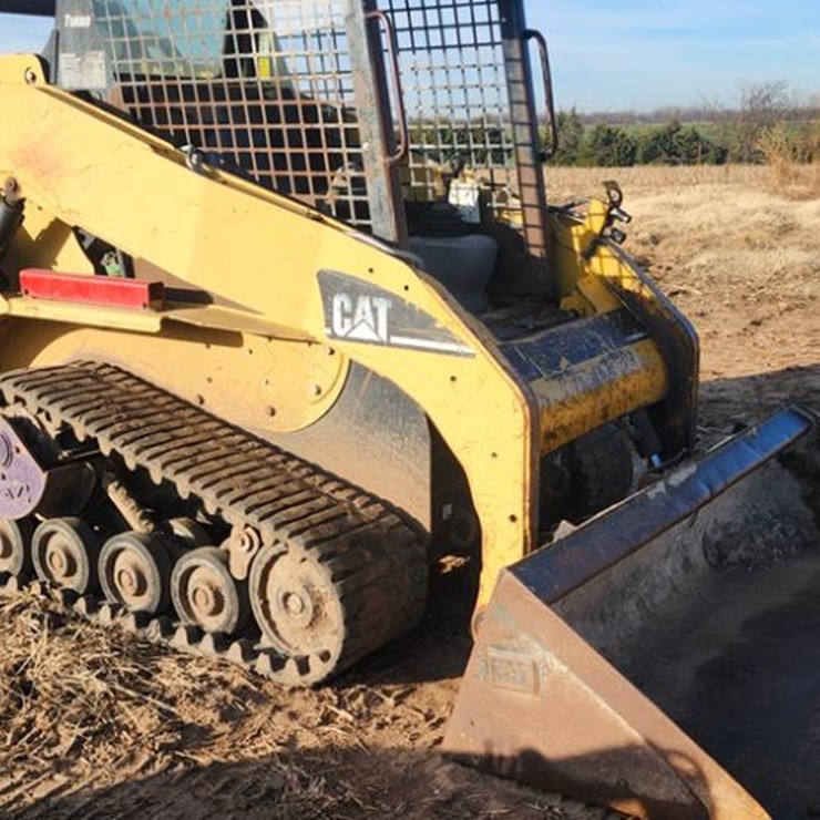 2004 CATERPILLAR 257B