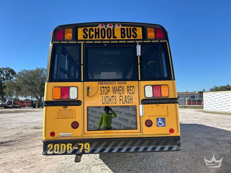 2007-frienghtliner-b2-school-bus-image-24