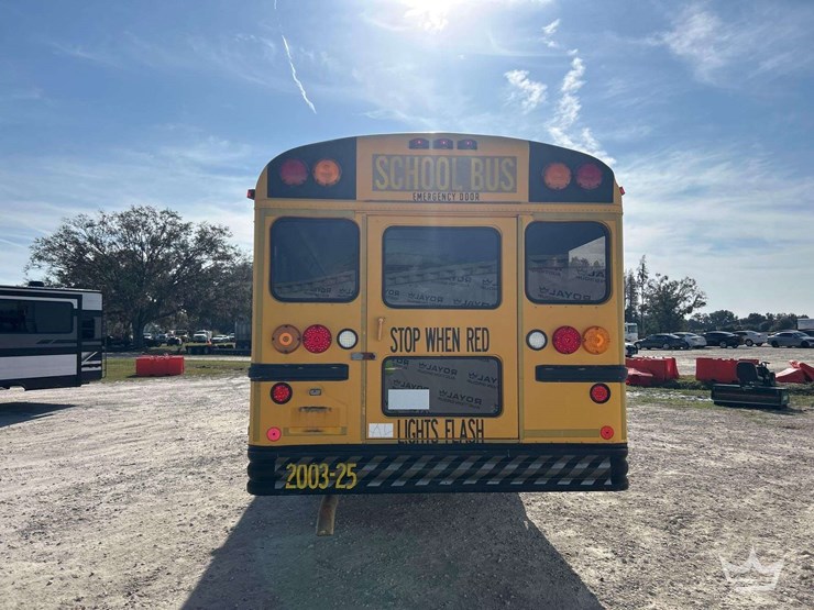 2003-ic-corporation-3000ic-school-bus-image-34