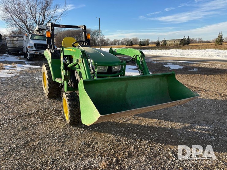 john-deere-2032r-image-18