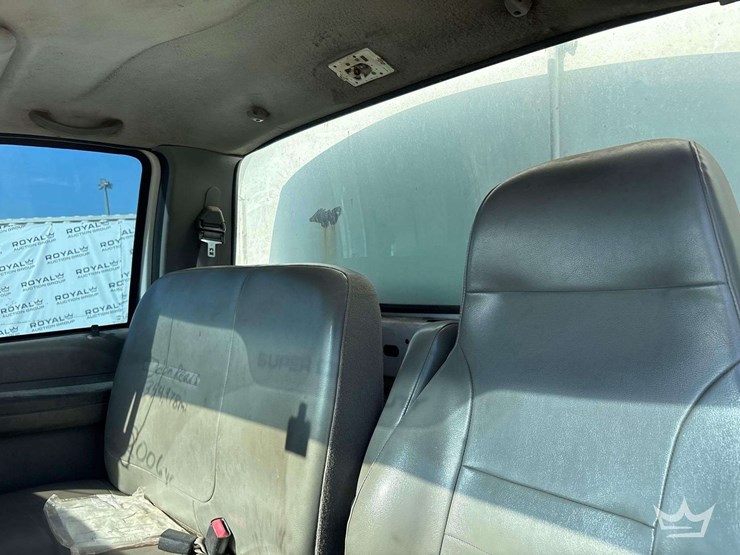 2006-ford-f750-image-18