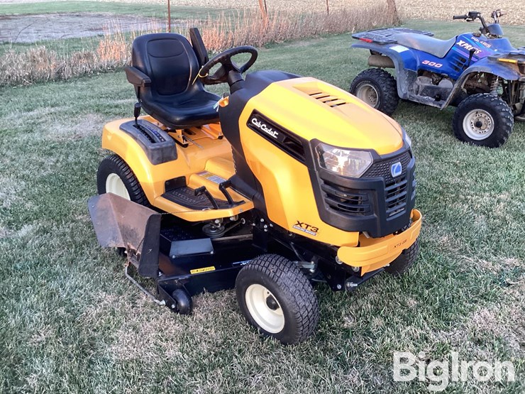 2023-cubcadet-xt3-54"-riding-mower-image-3