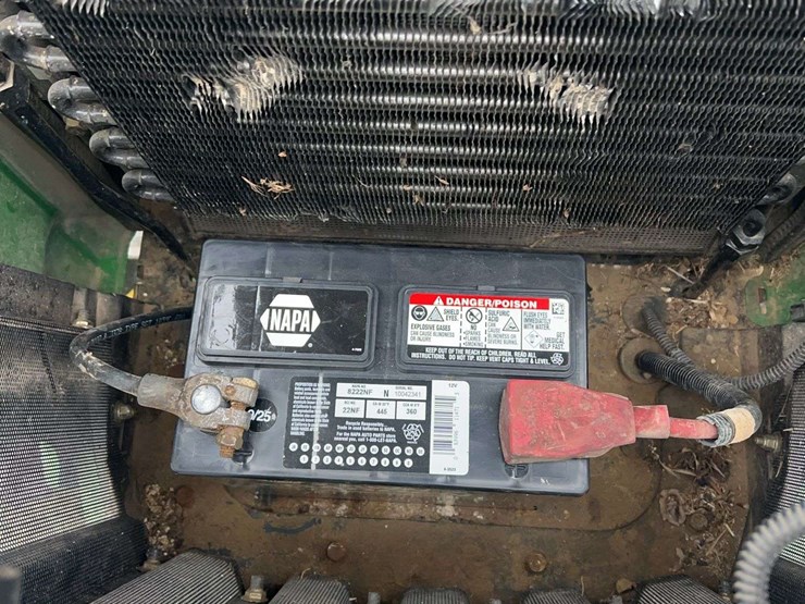 2018-john-deere-3032e-image-10