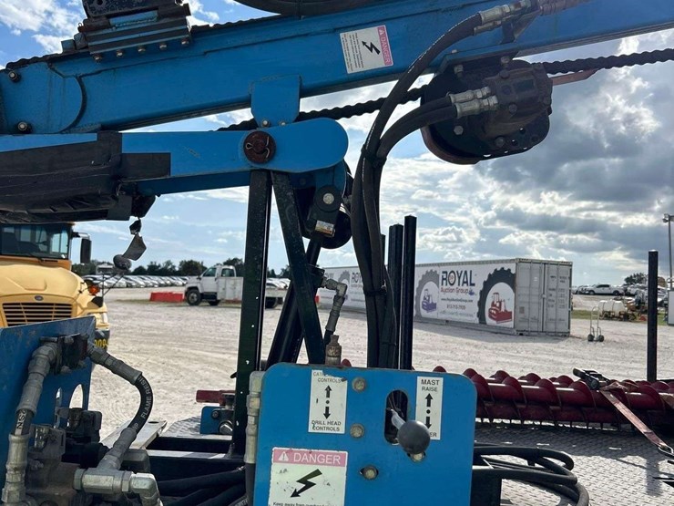 2013-ford-f450-image-33