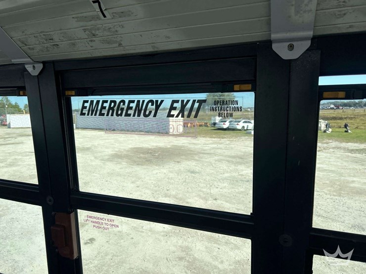 2008-freightliner-b2-image-24