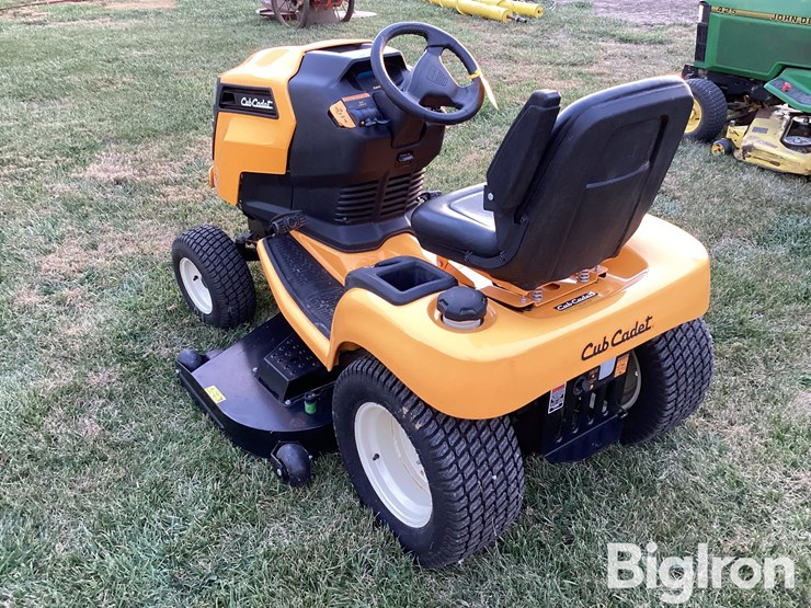 2023-cubcadet-xt3-54"-riding-mower-image-7