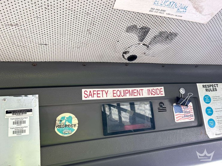 2007-frienghtliner-b2-school-bus-image-15