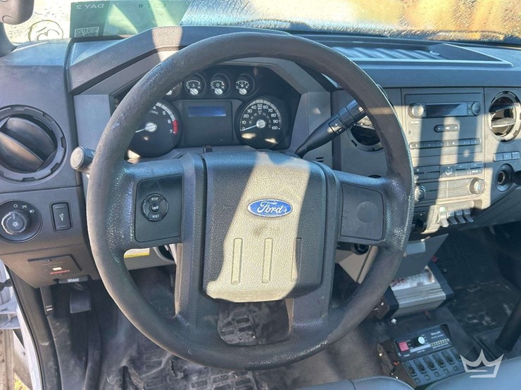 2015-ford-f350-image-11