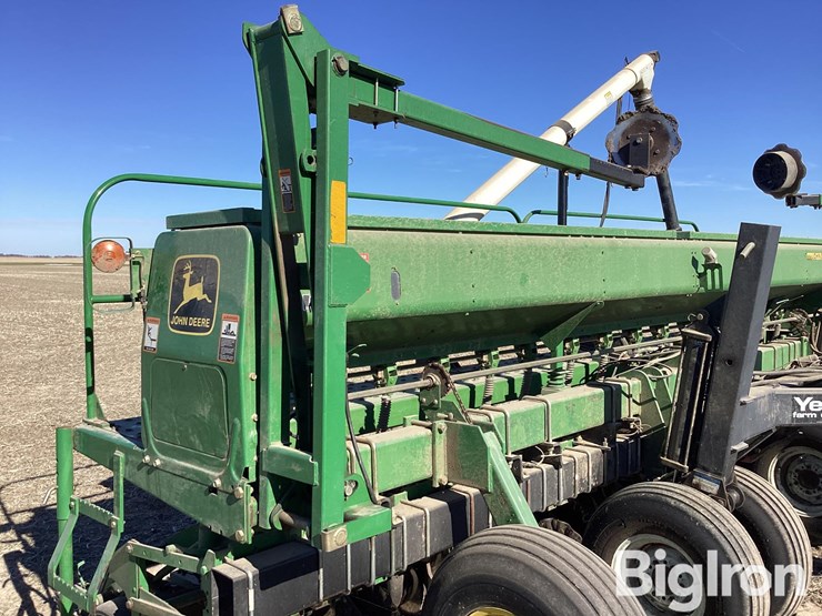 john-deere-1530-image-12