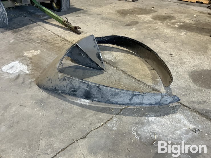 john-deere-tractor-fender-extensions-image-1