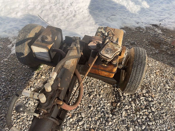 gas-powered-log-splitter-image-1