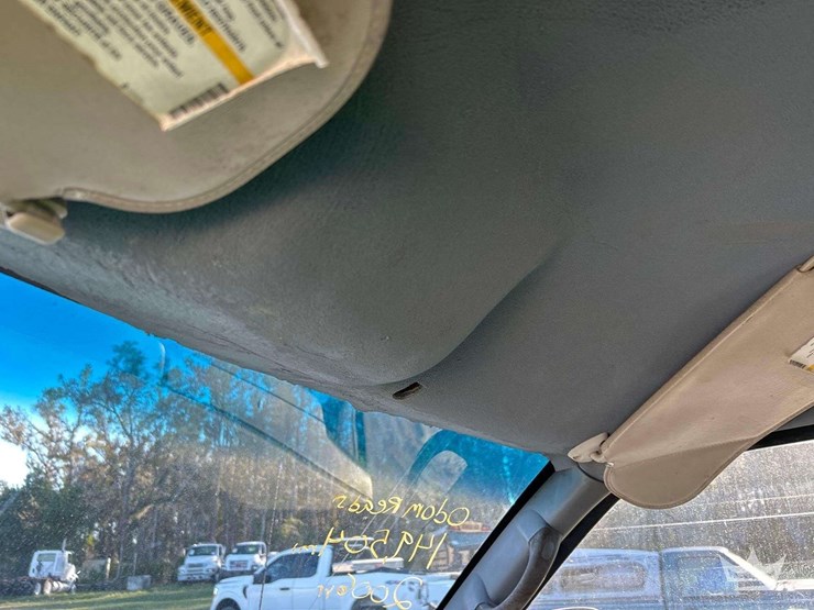 2006-chevrolet-express-3500-image-19