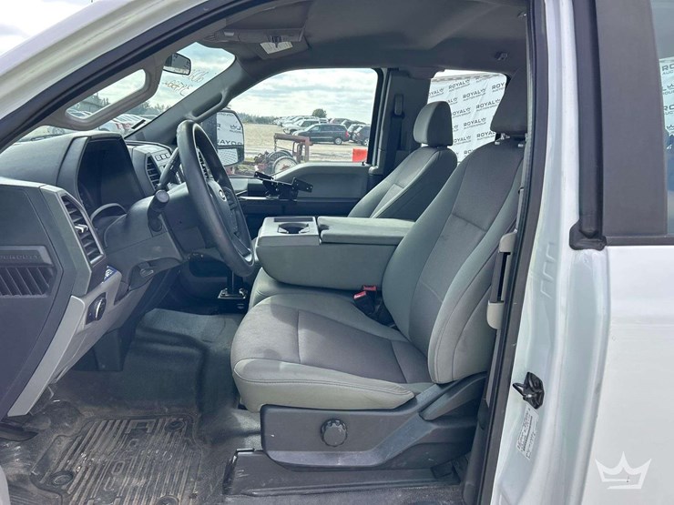 2020-ford-f250-image-13