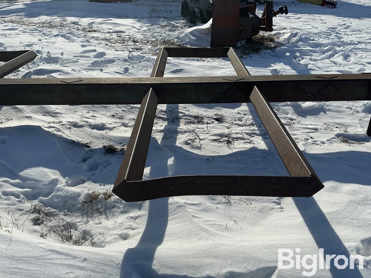 liston-welding-round-bale-trailer-image-13